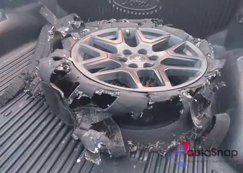 2024 Ford F150 Stx из США, поврежденный, VIN 1FTEW2KP6RKE38484